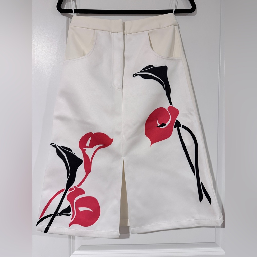 Floral Print White Skirt - Picture 2 of 4